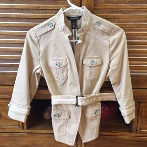 Cute WHBM three quarter sleeve blazer